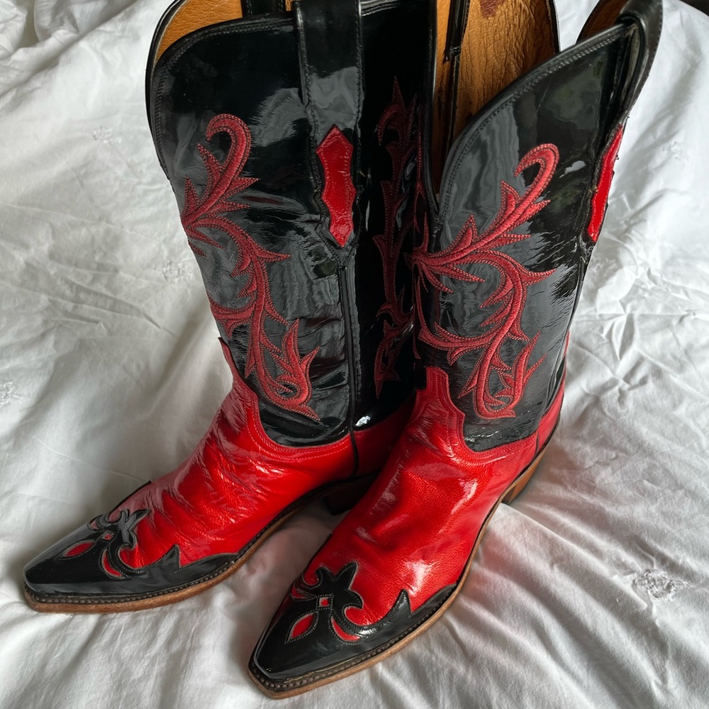 Rare patent leather Lucchese size 9 cowboy boots